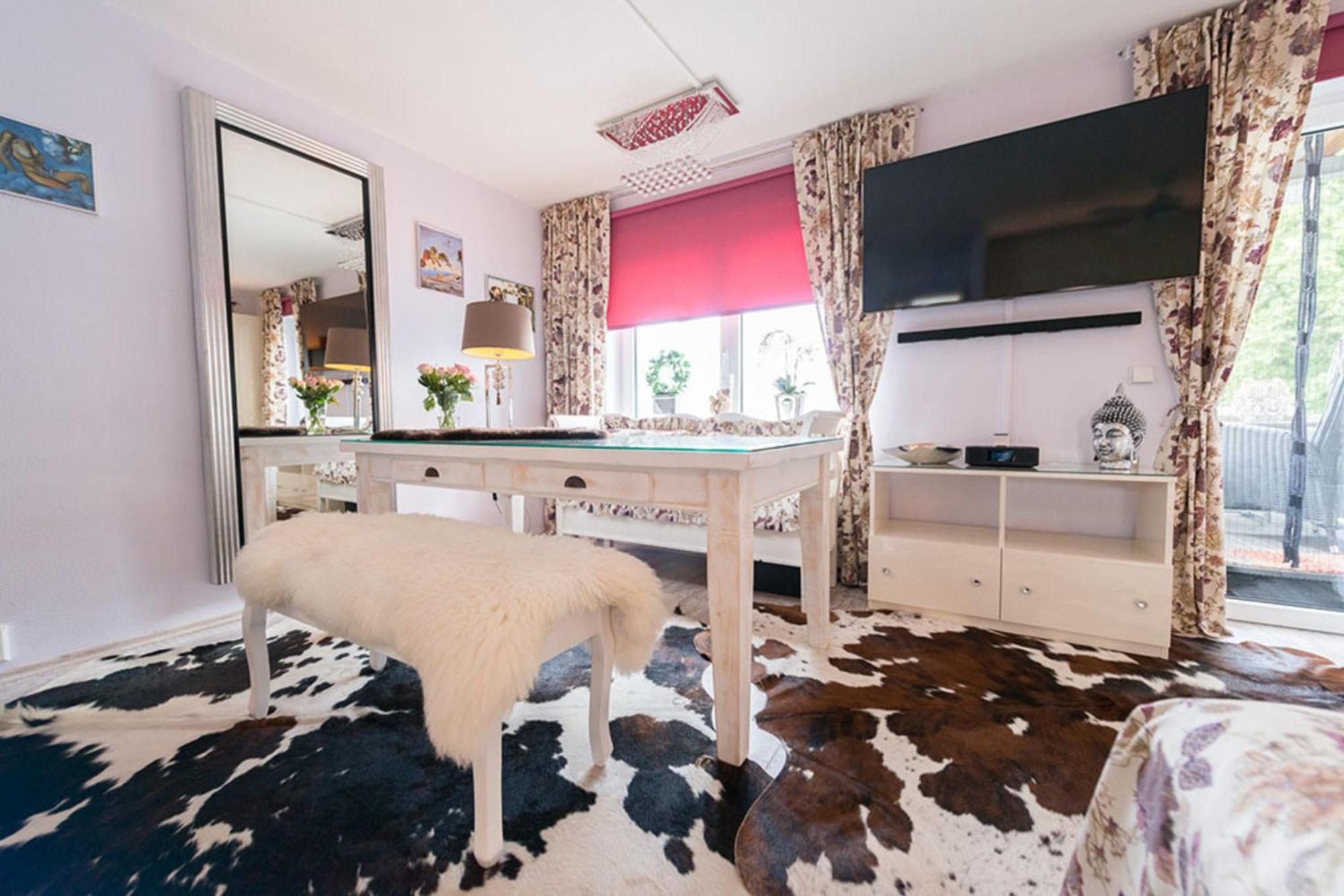Hartha Apartment Luaran gambar