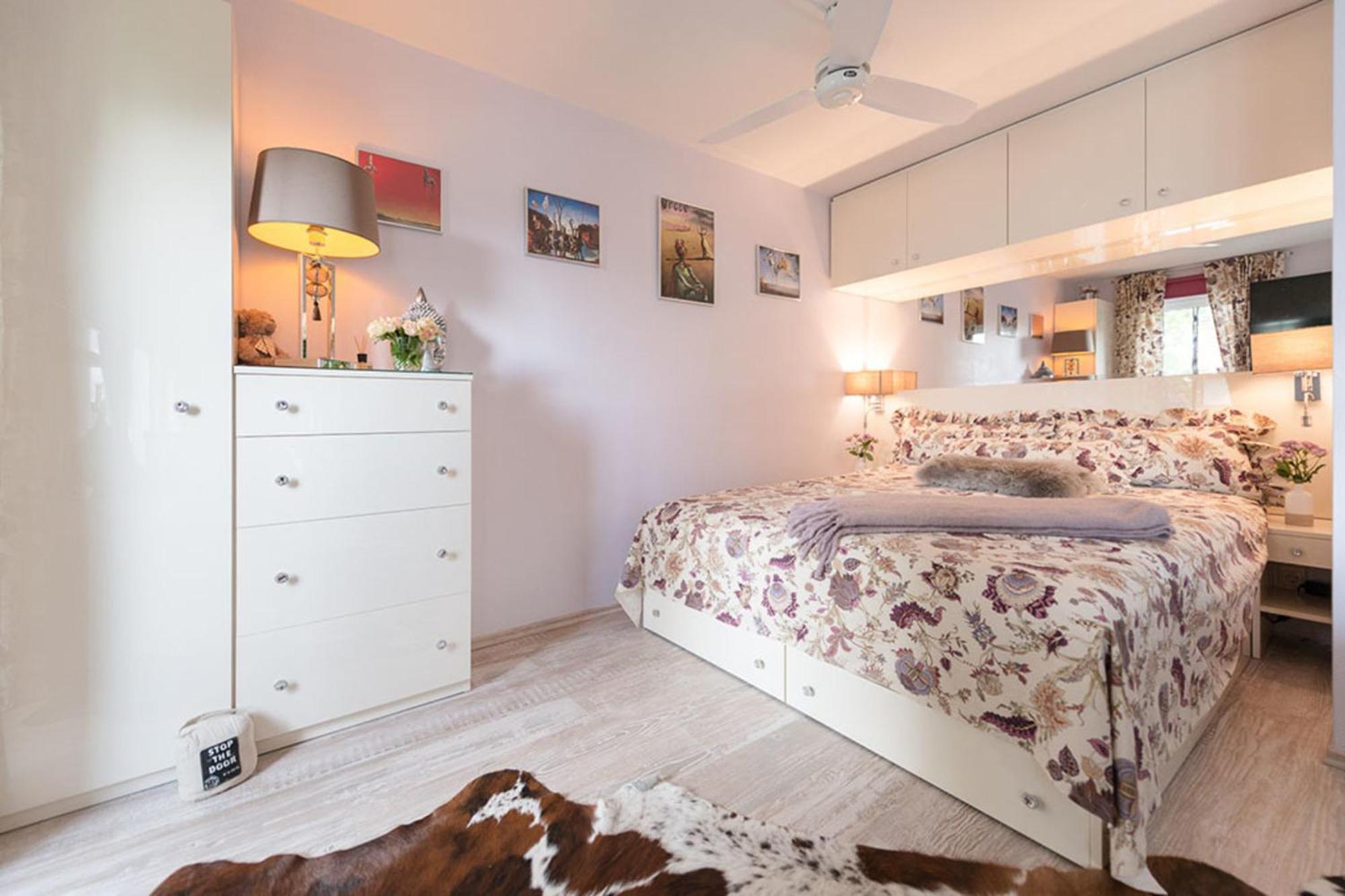 Hartha Apartment Luaran gambar